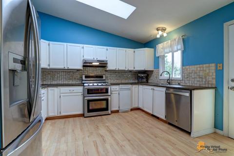 9518 Trinity Cir, Eagle River, AK 99577 photo 11