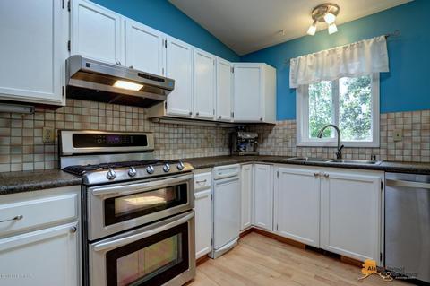 9518 Trinity Cir, Eagle River, AK 99577 photo 13
