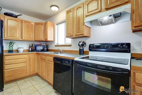 827 E 12th Ave, Anchorage, AK 99501 photo 3