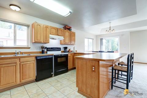 827 E 12th Ave, Anchorage, AK 99501 photo 4