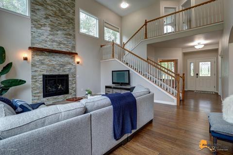 13644 Vasili Dr, Eagle River, AK 99577 photo 3