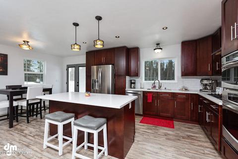 21860 W Willow Fishhook Rd, Willow, AK 99688 photo 2