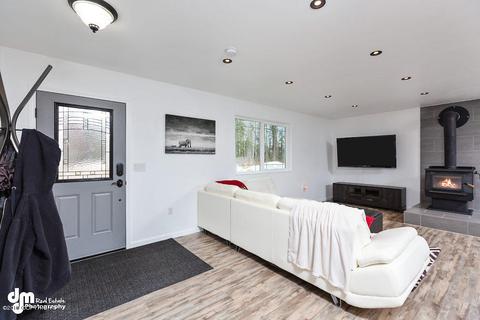21860 W Willow Fishhook Rd, Willow, AK 99688 photo 10