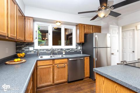 8421 Ridgeway Ave, Anchorage, AK 99504 photo 6