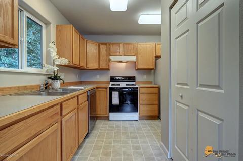 901 E 45th Ave, Anchorage, AK 99503 photo 10