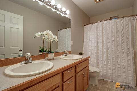 901 E 45th Ave, Anchorage, AK 99503 photo 22