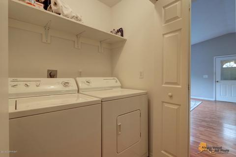 901 E 45th Ave, Anchorage, AK 99503 photo 23