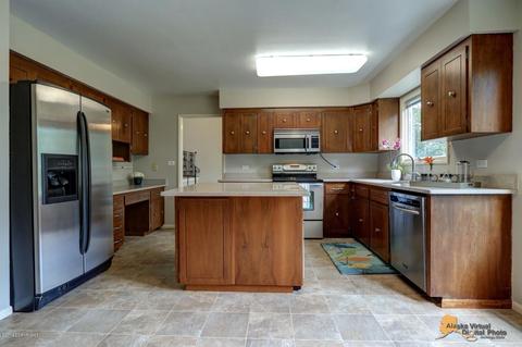 10111 Lee St, Eagle River, AK 99577 photo 27