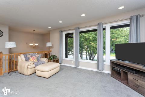 910 W 72nd Ave, Anchorage, AK 99518 photo 7