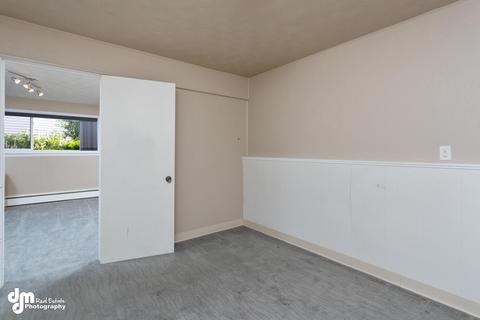 910 W 72nd Ave, Anchorage, AK 99518 photo 24