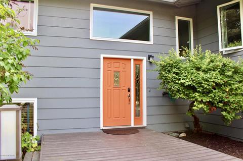 6964 Windsor Pl, Anchorage, AK 99502 photo 8