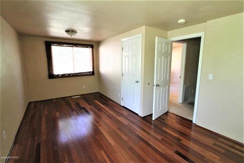 18643 First St, Eagle River, AK 99577 photo 4