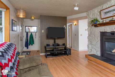 3530 E 65th Ave, Anchorage, AK 99507 photo 6