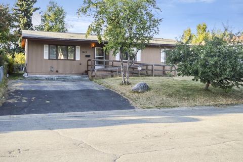 3613 E 18th Ave, Anchorage, AK 99508 photo 1