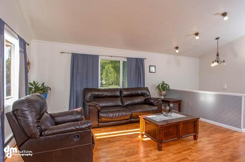 4206 Needle Cir, Anchorage, AK 99508 photo 12
