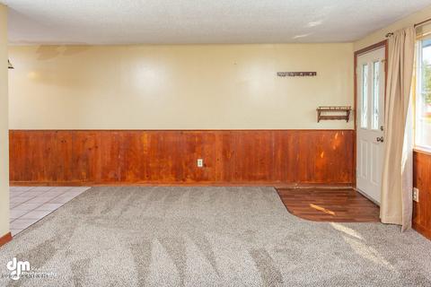 2648 Northrup Pl, Anchorage, AK 99508 photo 4