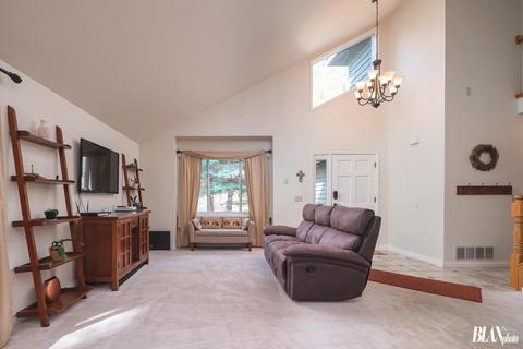 10219 Stewart Dr, Eagle River, AK 99577 photo 4