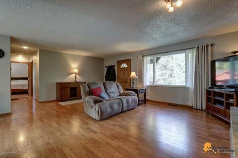 18024 Birchtree St, Chugiak, AK 99567 photo 8