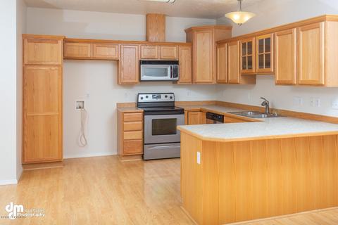 16729 Eleonora St, Eagle River, AK 99577 photo 5