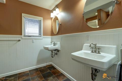 418 E 15th Ave, Anchorage, AK 99501 photo 13
