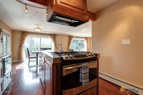 418 E 15th Ave, Anchorage, AK 99501 photo 4
