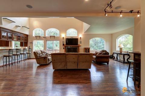 24236 Whaley Ave, Chugiak, AK 99567 photo 4