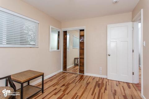 416 E Manor Ave, Anchorage, AK 99501 photo 16