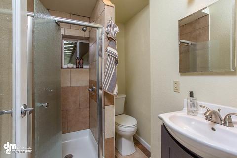 416 E Manor Ave, Anchorage, AK 99501 photo 13