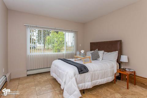416 E Manor Ave, Anchorage, AK 99501 photo 11