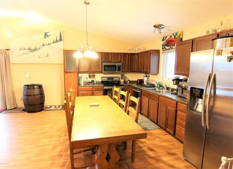 945 Marquette Loop, North Pole, AK 99705 photo 5