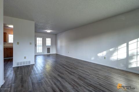 6670 Eileen Cir, Anchorage, AK 99507 photo 6