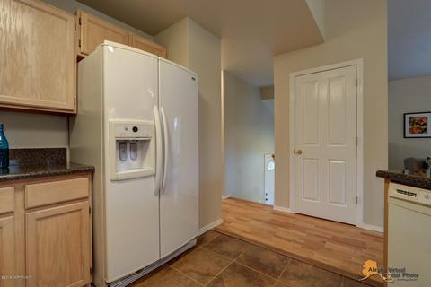 9731 Newhaven Loop, Anchorage, AK 99507 photo 4