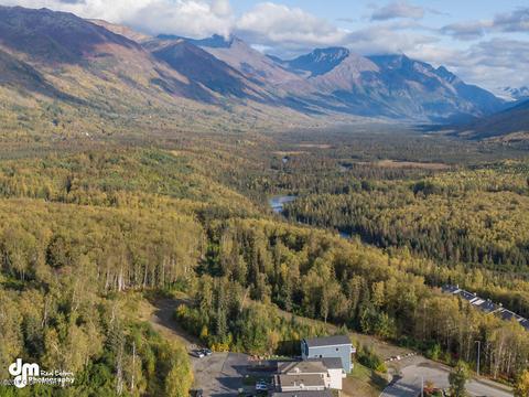 8960 Eagle River Ln, Eagle River, AK 99577 photo 3