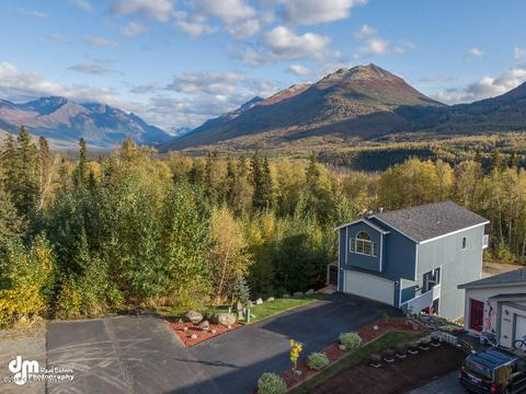 8960 Eagle River Ln, Eagle River, AK 99577 photo 2