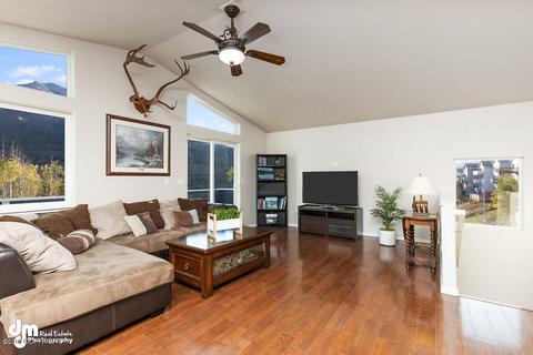 8960 Eagle River Ln, Eagle River, AK 99577 photo 13