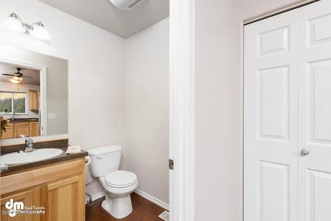 8960 Eagle River Ln, Eagle River, AK 99577 photo 9