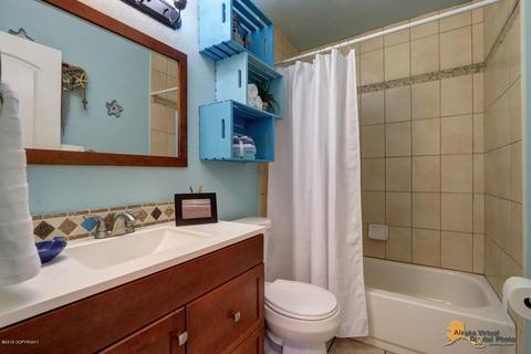 3605 E 19th Ave, Anchorage, AK 99508 photo 11