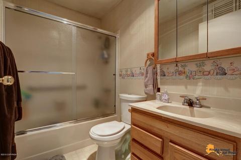 1525 E St, Anchorage, AK 99501 photo 16