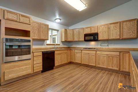 15214 Husky St, Eagle River, AK 99577 photo 11
