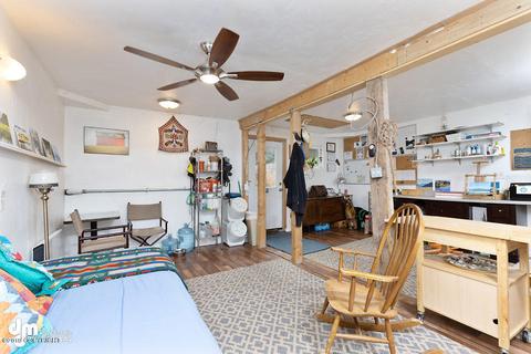 829 E 13th Ave, Anchorage, AK 99501 photo 22