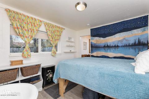 829 E 13th Ave, Anchorage, AK 99501 photo 18
