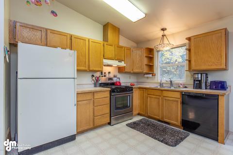 18847 Man O War Rd, Eagle River, AK 99577 photo 10
