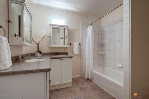 518 E 22nd Ave # 8, Anchorage, AK 99503 photo 21
