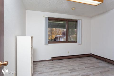 6104 E 21st Ave, Anchorage, AK 99504 photo 17