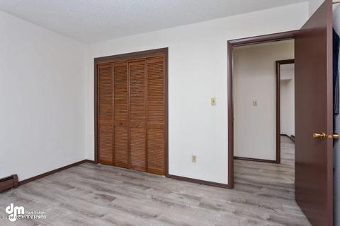 6104 E 21st Ave, Anchorage, AK 99504 photo 18