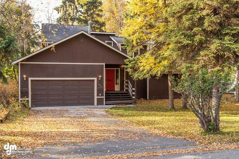 7840 Evander Dr, Anchorage, AK 99518 photo 2