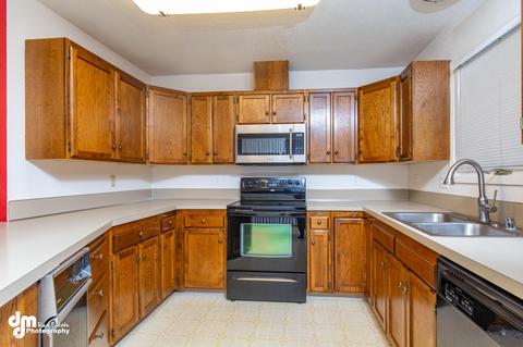 8531 E 20th Ave, Anchorage, AK 99504 photo 10