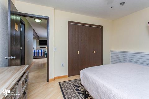 8220 E 20th Ave, Anchorage, AK 99504 photo 22