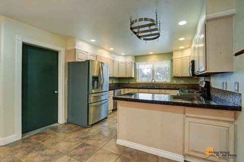 10080 E Ortner Loop, Palmer, AK 99645 photo 13