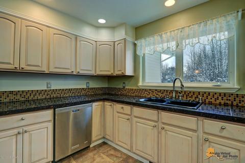 10080 E Ortner Loop, Palmer, AK 99645 photo 15